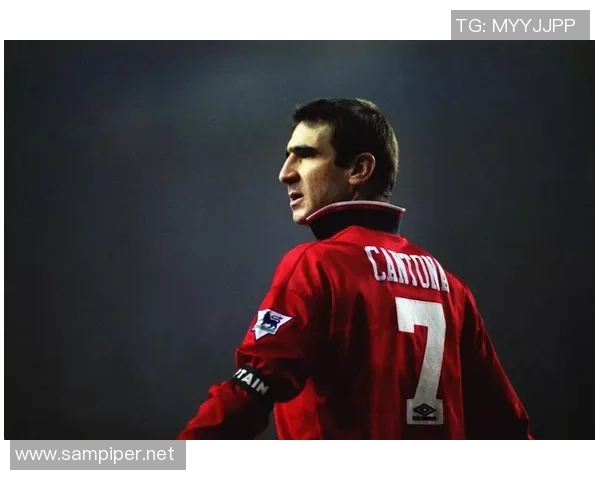 足球明星效力的俱乐部揭秘各大球队背后的传奇球员故事